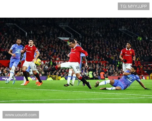 贝林厄姆对自己进行全方位“伪装”,避免外出时被外界打扰 贝林厄姆对自己进行全方位“伪装”,避免外出时被外界打扰